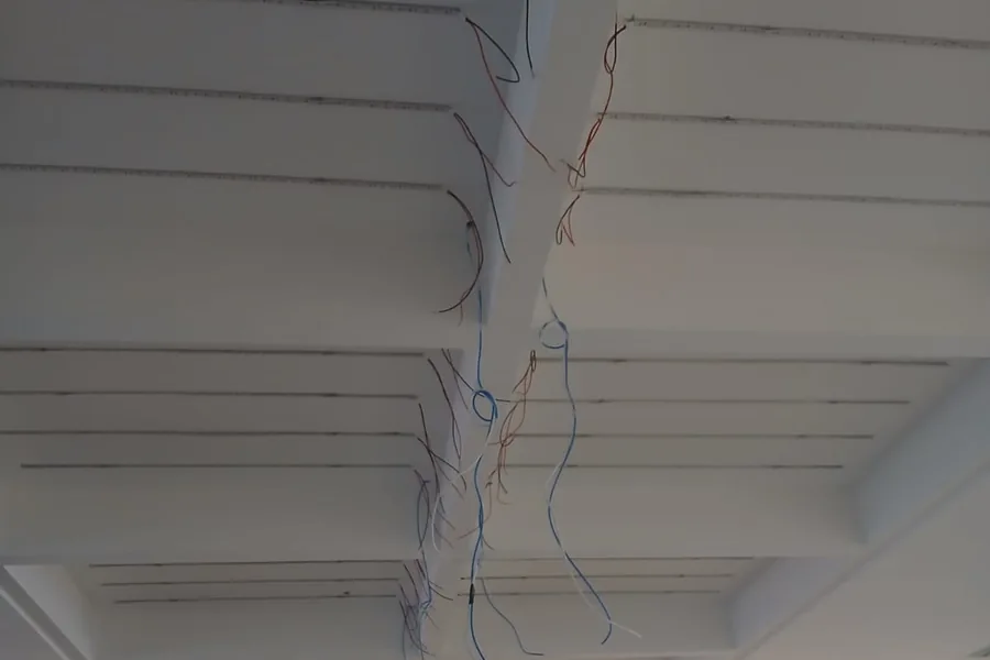 Instalação dos módulos de LED na fase final