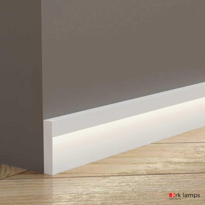 Perfil LED Sobrepor Rodapé 1.6×8cm — foto 8
